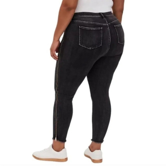 Torrid Bomshell Sky High Rise Skinny Zipper Jeans - Picture 2 of 16